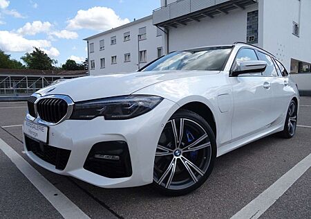 BMW 330 e M Sport PANO/AHK/HUD/360°/LASER/STOP&GO