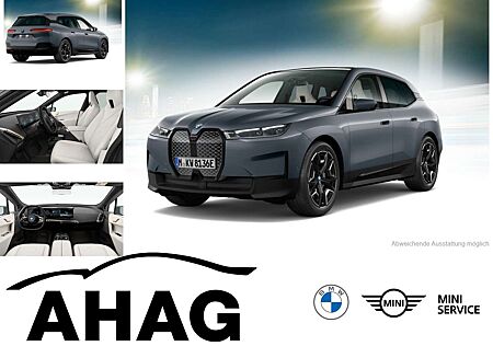 BMW iX xDrive40 Klimaaut. AHK Komfortzugang