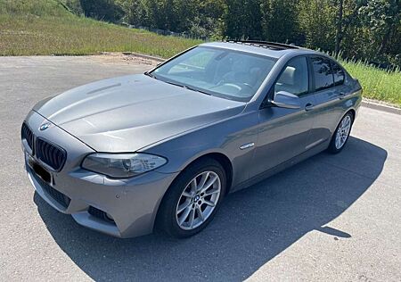 BMW 530 gebraucht kaufen BMW 530 2 Hand Scheckheft, großes Navi Schiebedach