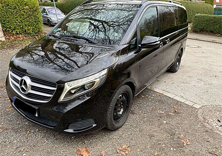 Mercedes-Benz V 220 (BlueTEC) d lang 7G-TRONIC Edition