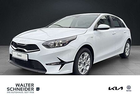 Kia Cee'd Ceed / CEED 1.5T 140 VISION KOMF+