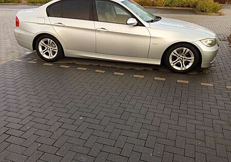 BMW 320i 320 Aut.