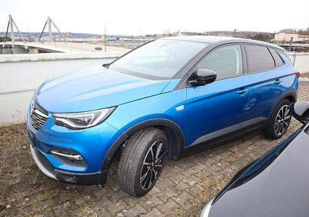 Opel Grandland X 1.2T AT8 Elegance, AHK, Navi, 360°