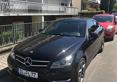 Mercedes-Benz C 250 Sport Coupé Autom.Sport Turbo AMG Line