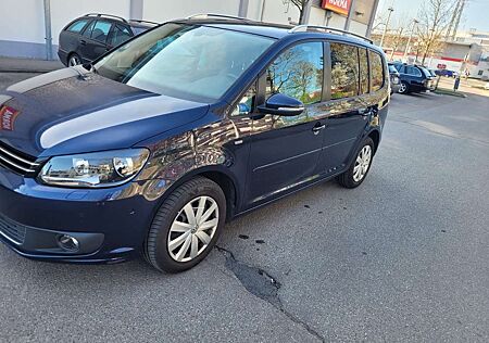 VW Touran Volkswagen 1.6 TDI DSG