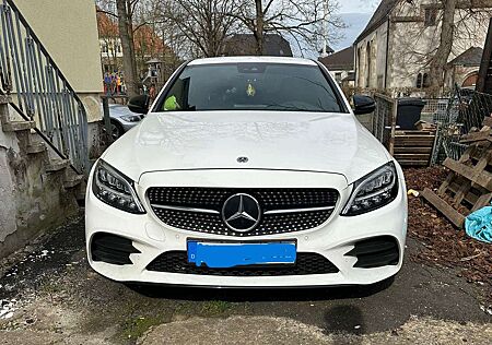 Mercedes-Benz C 300 e 9G-TRONIC AMG Line