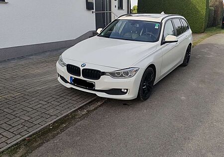 BMW 320d 320 Touring F31, Aut, PANO, Leder, H&K