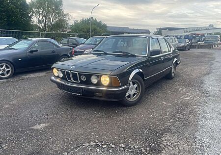 BMW 728 E23 Oldtimer 1 Hand