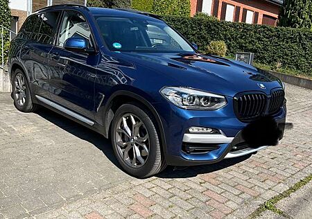 BMW X3 xDrive30d Sportpaket HUD AHK Panorama