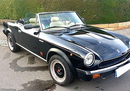 Fiat 124 Spider Volumex H Kennzeichen