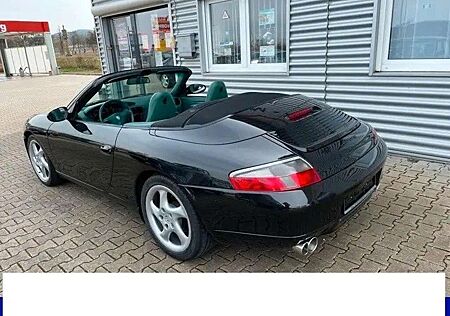 Porsche 911 Carrera Cabrio TURBORAD+NAVI+SHZ+deut. Auto