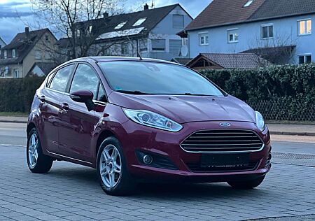 Ford Fiesta Titanium ** 2. Hand ** Tüv Neu **