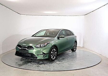 Kia Cee'd Ceed / Vision 1.5 T-GDI 7-Gang-DCT 103 kW (140 PS), Au...