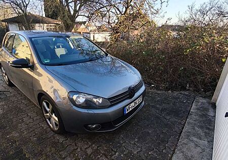 VW Golf Volkswagen 1.2 TSI Style TÜV 11/27 Anhängerkupplung Rückfahrk