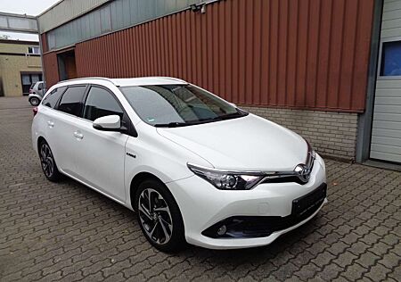 Toyota Auris 1.8 Hybrid, Kamera+PDC, Klimatr., AHK