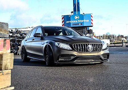 Mercedes-Benz C 63 AMG AMG C 63 S Matt Bond Gold foiling1