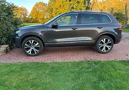 VW Touareg Volkswagen 3.0 V6 TDI BlueMotion Tech. DPF