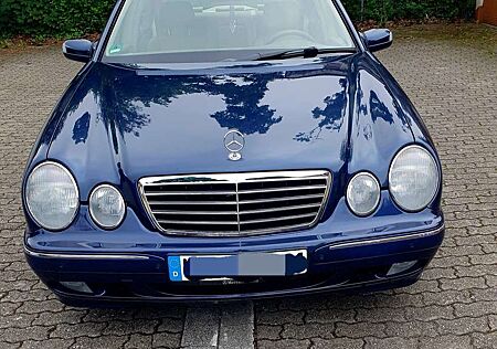 Mercedes-Benz E 240 Elegance