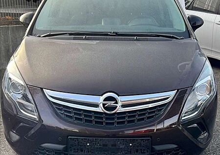 Opel Zafira Tourer 2.0 CDTI,Innovation,7Sitzer,Pano usw.