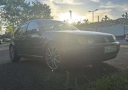 VW Golf Volkswagen 2.3 V5 Highline