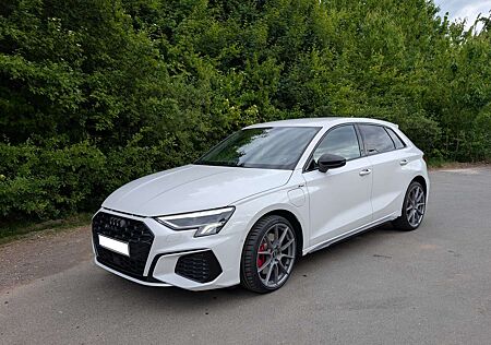 Audi A3 45 TFSIe Sportback S tronic line 2J Garantie