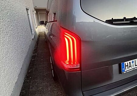 Mercedes-Benz V 220 CDI/d, 250 CDI/BT/d EDITION lang (447.813)