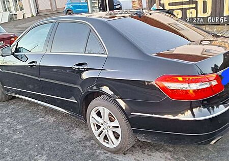 Mercedes-Benz E 300 CDI BlueEfficiency (212.020)