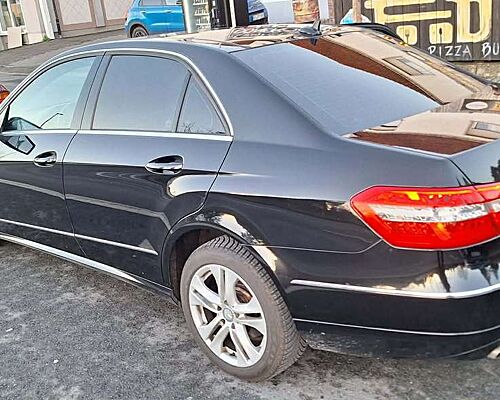 Mercedes-Benz E 300 E 300 CDI BlueEfficiency (212.020)