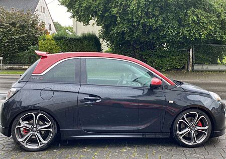 Opel Adam S, 150 PS, 8fach bereift