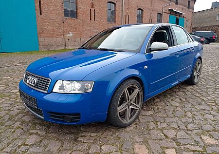 Audi S4 4.2 quattro tiptronic