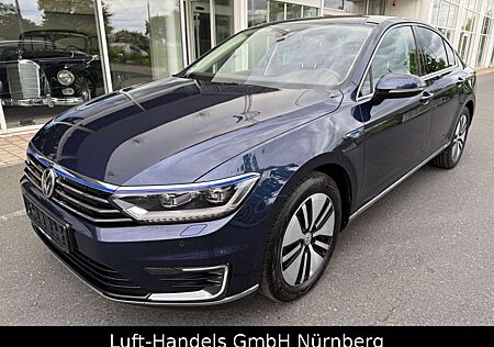 VW Passat Volkswagen Limousine GTE Highline Leder Navi AHK Cam