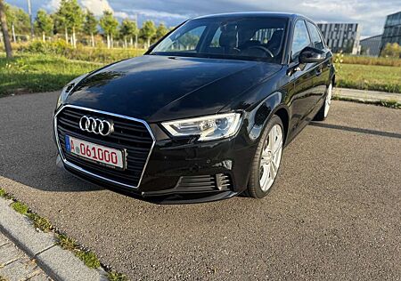 Audi A3 Sportback 35 TFSI basis Navi PDC SHZ Automati