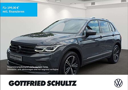 VW Tiguan Volkswagen 1.5 TSI Active NAVI SHZ AHK PDC DAB MFL