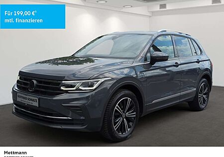 VW Tiguan Volkswagen 1.5 TSI Active NAVI SHZ AHK PDC DAB MFL