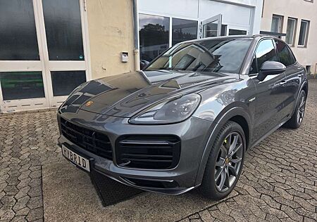 Porsche Cayenne E-Hybrid AHK ACC HUD PANO SpChrono