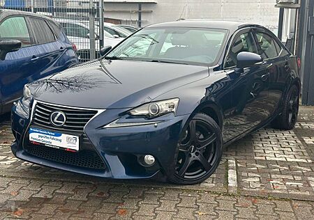 Lexus IS 300 NAVI+KAMERA+SHZ+TEMPOMAT