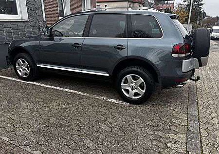 VW Touareg Volkswagen 3.0 V6 TDI Aut. 2.Hd Scheckh Tüv Neu AHK SHZ Voll