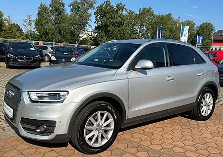 Audi Q3 2.0 TDI quattro S-tronic / NAVI/ XENON / AHK