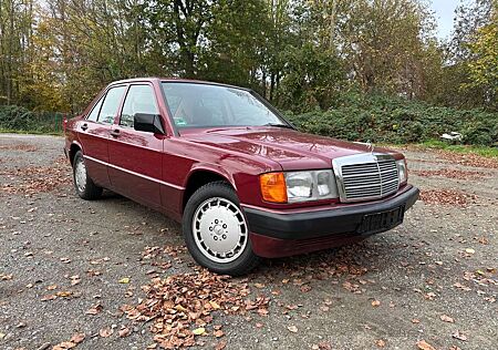 Mercedes-Benz 190 e 1.8 Automatik Oldtimer! Schiebedach VB