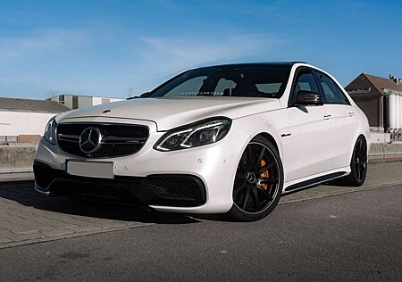 Mercedes-Benz E 63 AMG S Ceramic/Pano/360°/Massage/B&O/4xSHZ/Distronic