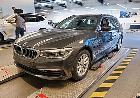 BMW 520 d xDrive HUD/AHK/Harman/KomfMassageSitze