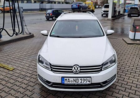 VW Passat Volkswagen 2.0 TDI 4Motion + Alcantara