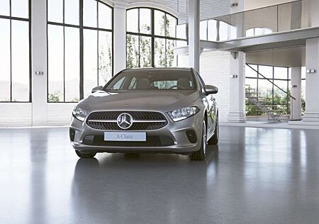 Mercedes-Benz A 180 gebraucht kaufen Mercedes-Benz A 180 Kompaktlimousine, Progressiv, MBUX
