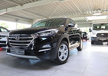 Hyundai Tucson blue Passion 2WD 1.6 97 kW (132 PS), Schalt. 6-...