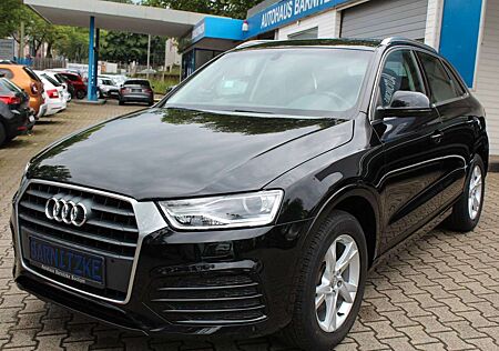 Audi Q3 sport *BI-Xenon* Navi * Klimaauto * PDC *