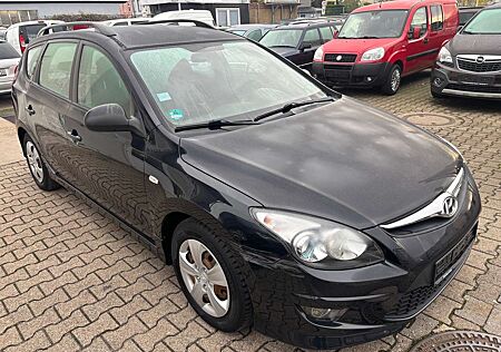 Hyundai i30 gebraucht kaufen Hyundai i30 1.4 FIFA WM Edition.Klima.