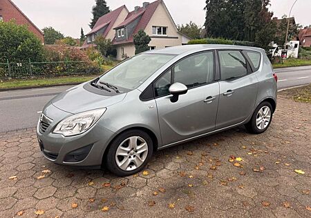 Opel Meriva 1.7 CDTI Design Edition 74kW Automatik