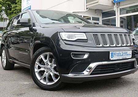 Jeep Grand Cherokee 3.0 CRD Summit 4x4*1HAND*KAMERA*NAVI*PANO*u.v.m