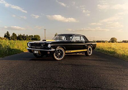 Ford Mustang GT350 Coupe Restomod