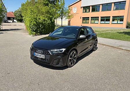 Audi A1 40 TFSI Sportback S tronic S line